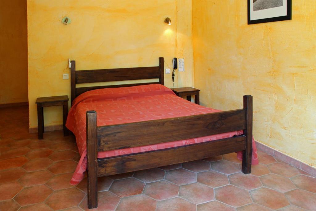 Hotel Le Couloubrier Le Muy Quarto foto